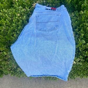 VTG Tommy Hilfiger men’s Jean shorts